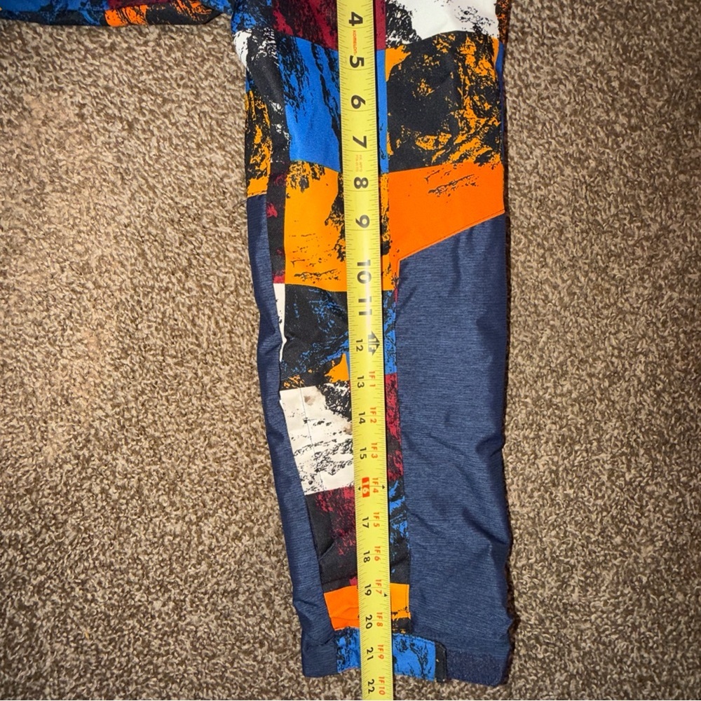 Columbia Omni-Heat Reversible
Jacket for Kids, Size L - Picture 7 of 14
